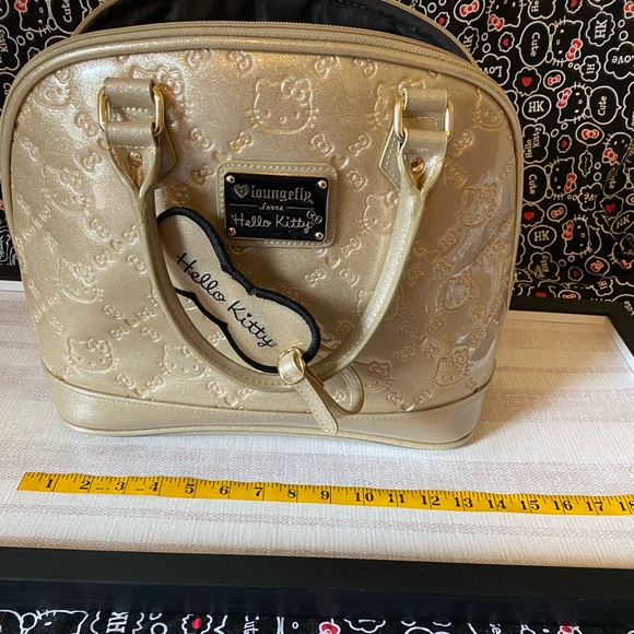 Rare Loungefly Hello Kitty Satchel in Gold - Picture 4 of 15